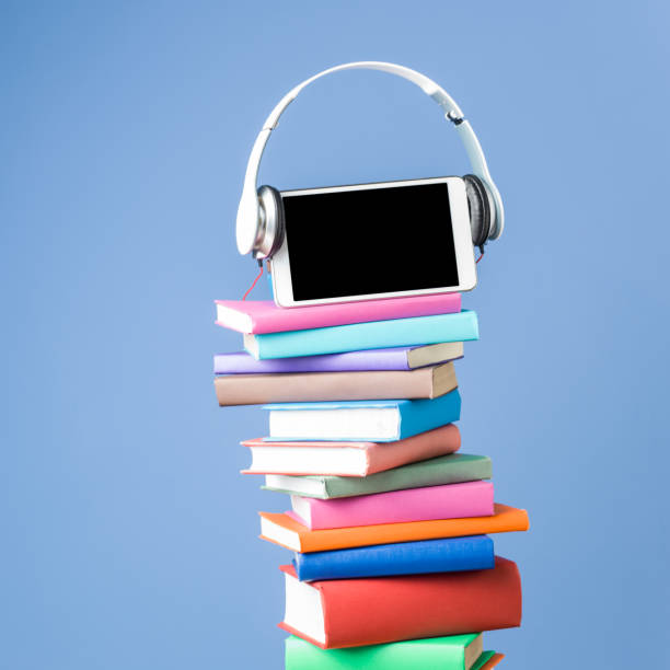 You are currently viewing What is the Future of Reading: Paperback, E-book, or Audio?